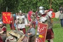 Сражение  римлян с варваром.