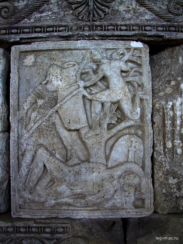 XXXI: pursuing the Dacian archers hiding in the trees (Gramatopol)
Метопа