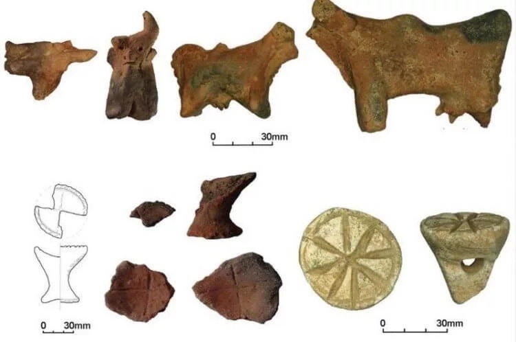 Артефакты, найденные внутри религиозного сооружения