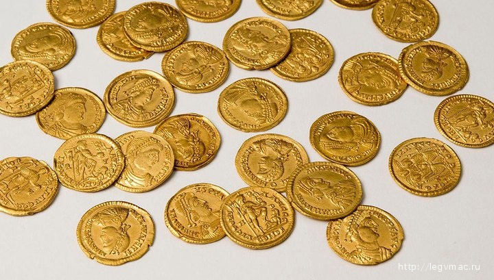 Клад золотых римских монет, найденных в городе Линден. Фото: Valkhof Museum Nijmegen