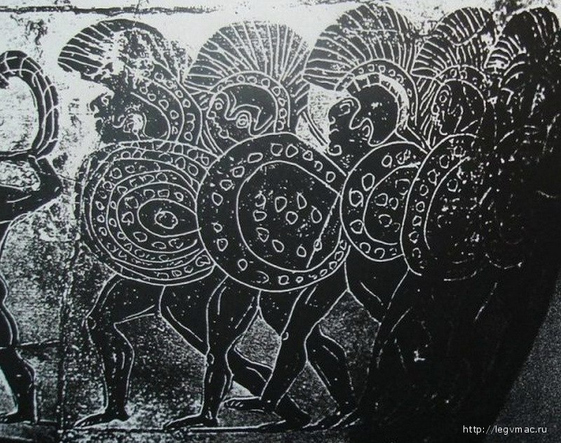 Чёрнофигурная вазопись из Тарквиний (Италия) с изображением фаланги гоплитов, идущей в атаку под звуки трубы