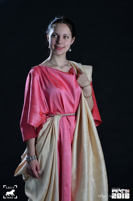 Римский женский костюм
