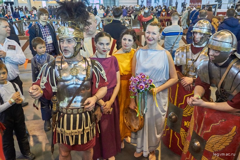 Фотографии мирных римских граждан на фестивале Рекон 2018