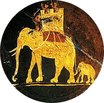 Блюдо в этрусском стиле с изображением боевых слонов. Древний Рим, III век н.э. Фото: DIOMEDIA