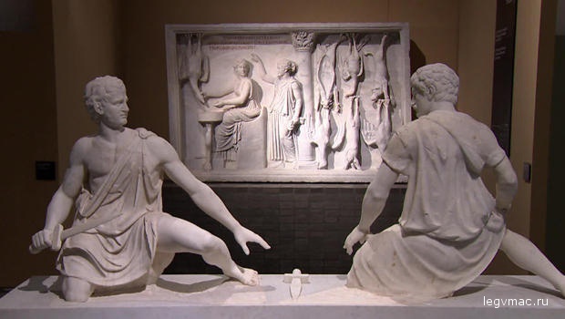 Knife fight! Examples from the Torlonia Marbles.  CBS NEWS