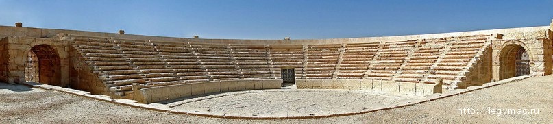Римский амфитеатр в городе Пальмира, Сирия