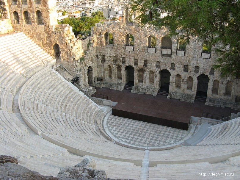 Римский амфитеатр Одеон в городе Афины, Греция