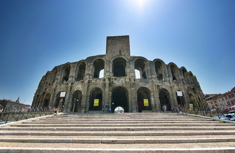 Римский амфитеатр в городе Арль, Франция