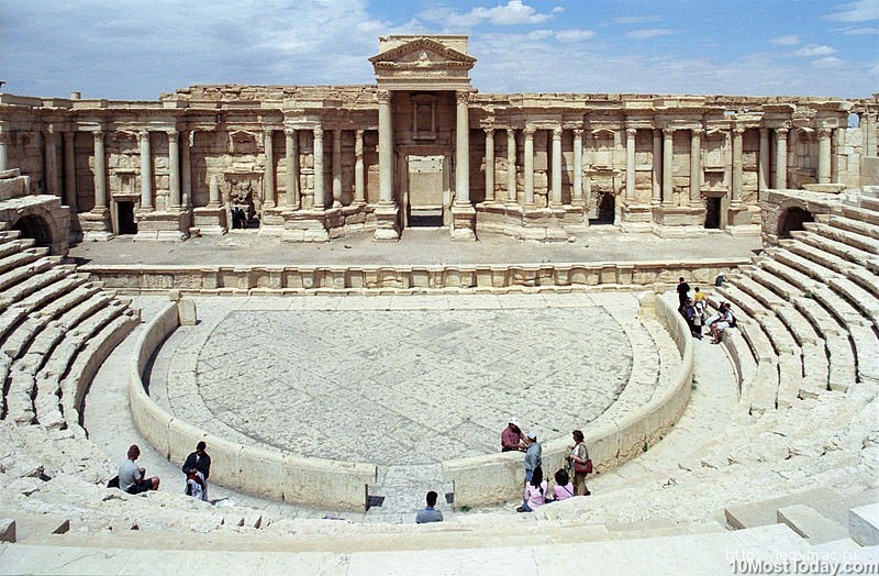 Римский амфитеатр в городе Пальмира, Сирия