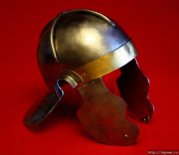 Имперский италийский шлем тип G