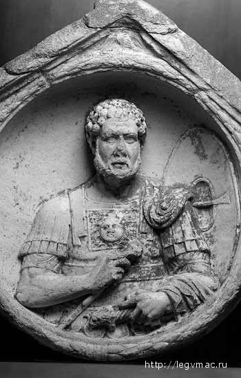 Надгробный портрет римского центуриона.